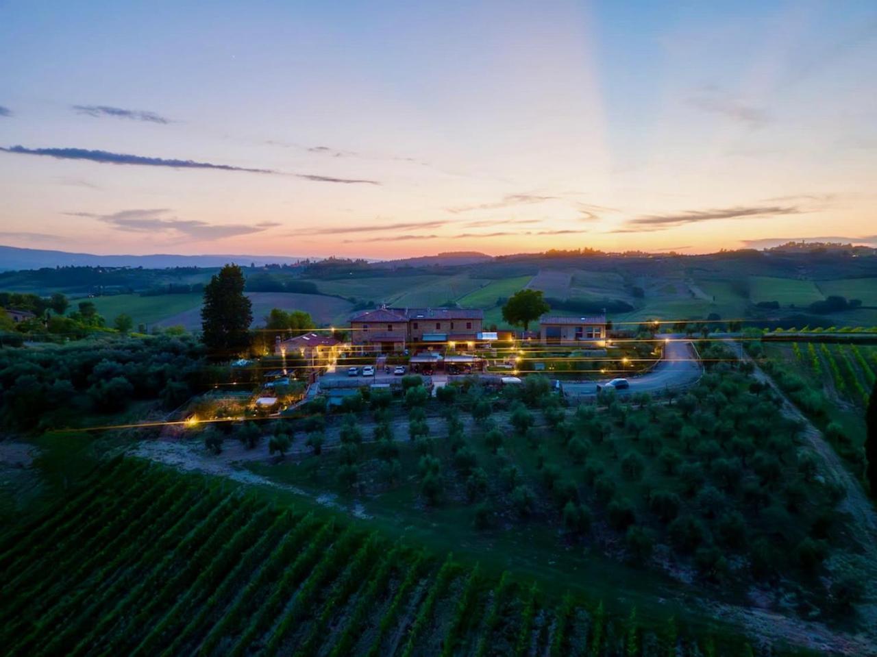Vittoria Chianti Vacations Poggibonsi Exterior foto
