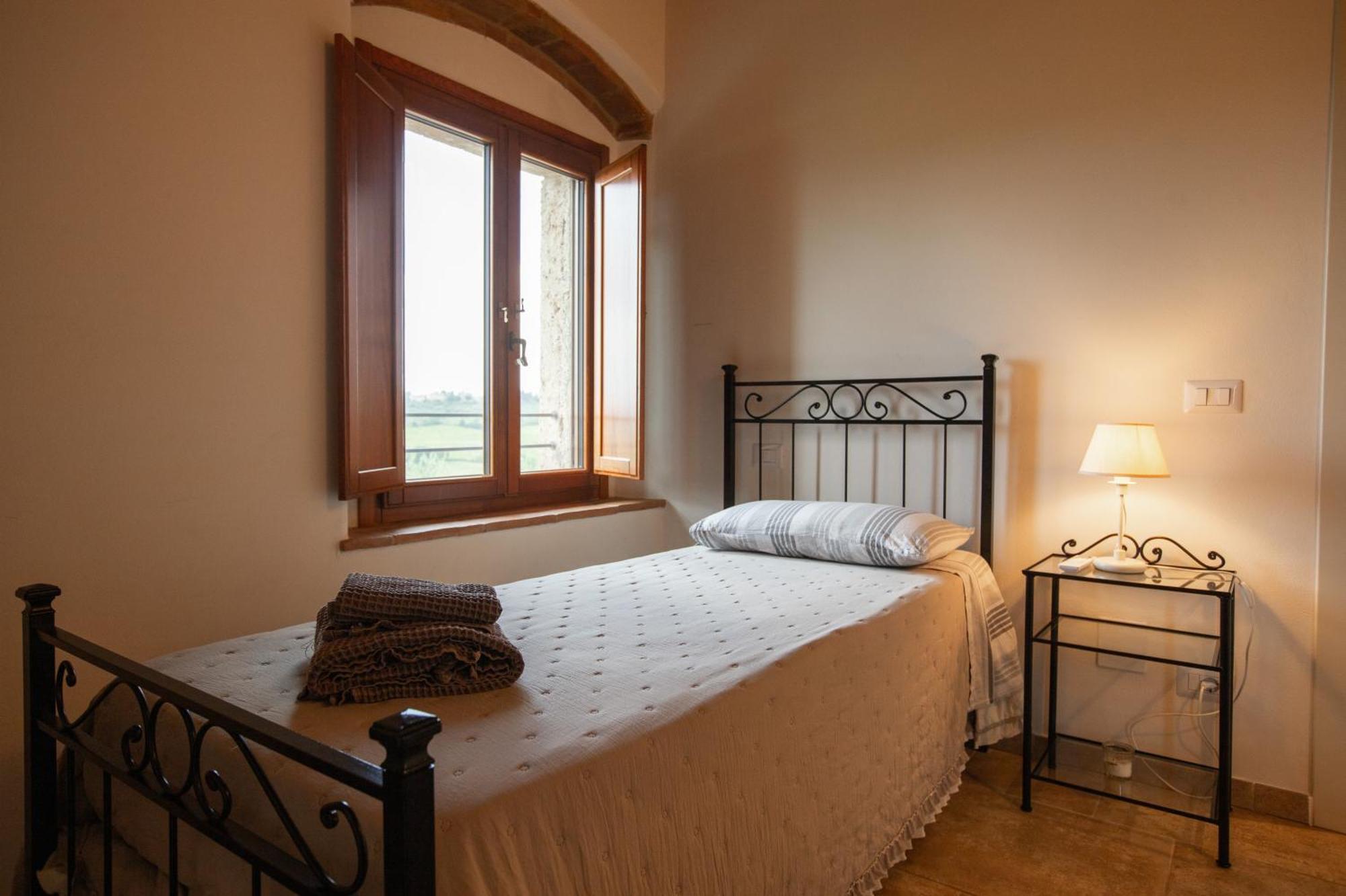 Vittoria Chianti Vacations Poggibonsi Exterior foto