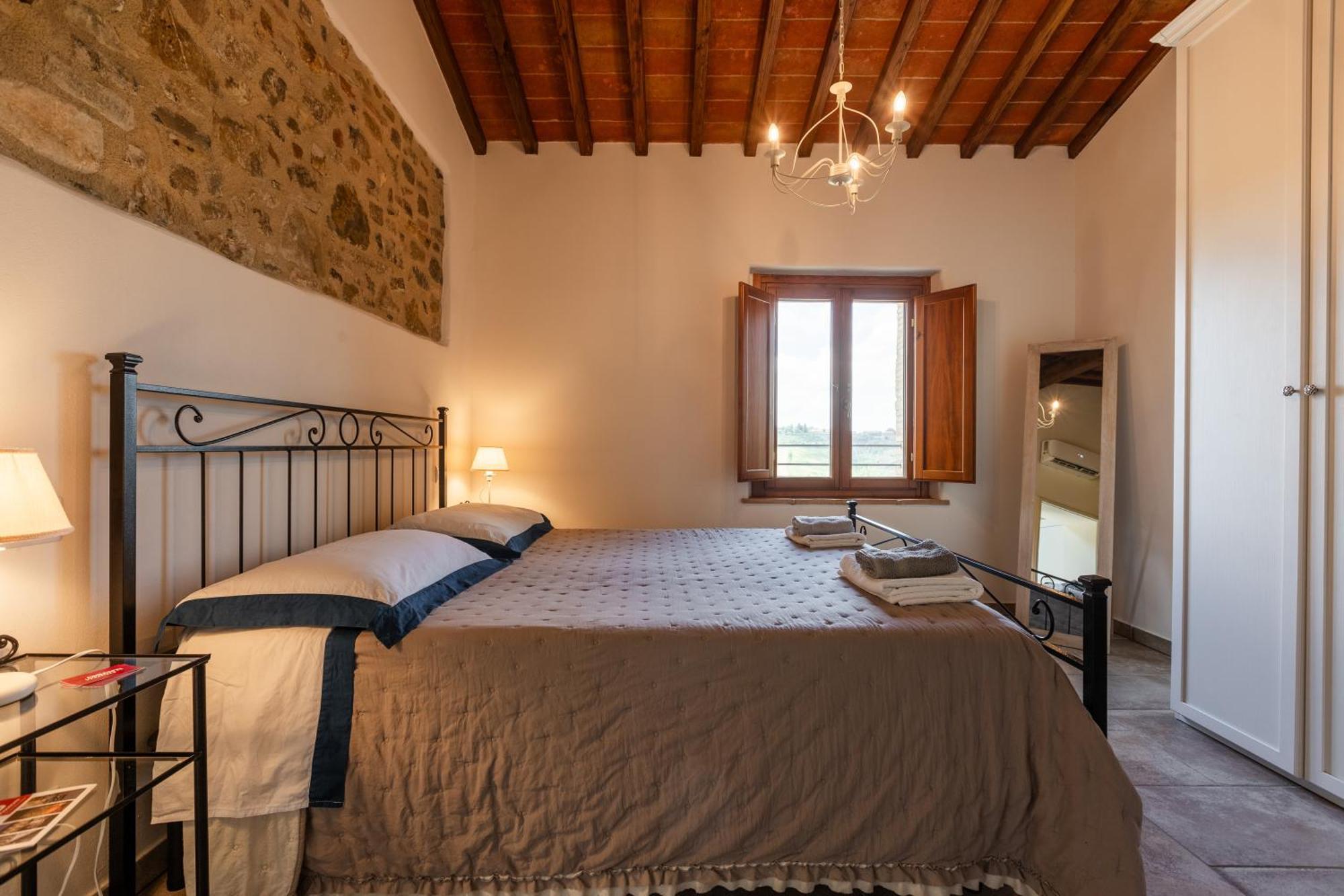 Vittoria Chianti Vacations Poggibonsi Exterior foto
